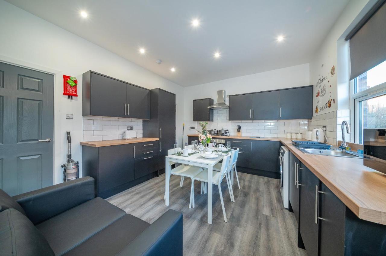 *Rc12S* For Your Most Relaxed & Cosy Stay + Free Parking + Free Fast Wifi * Leeds  Esterno foto