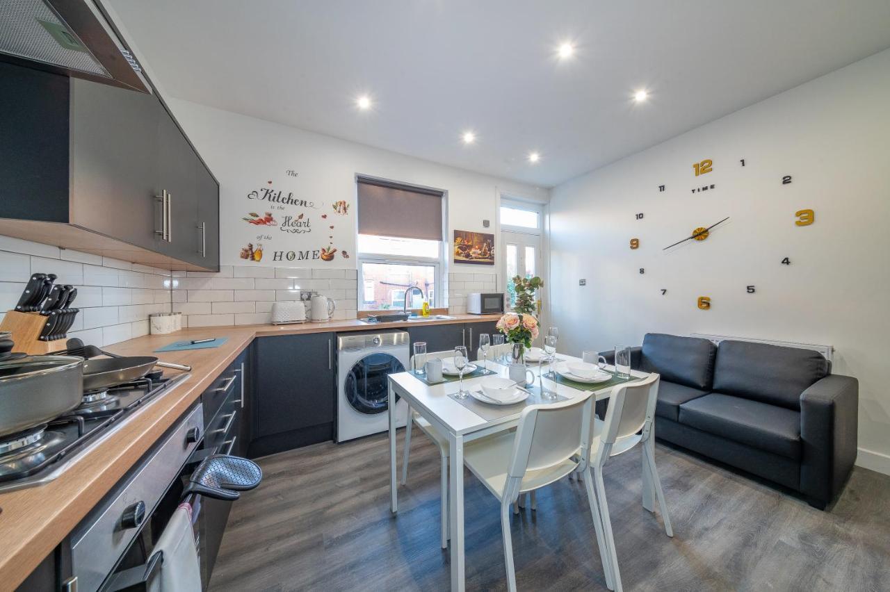 *Rc12S* For Your Most Relaxed & Cosy Stay + Free Parking + Free Fast Wifi * Leeds  Esterno foto
